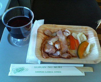 九州１１ワインと鶏.jpg
